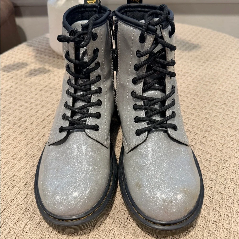 Dr. Martens shiny silver